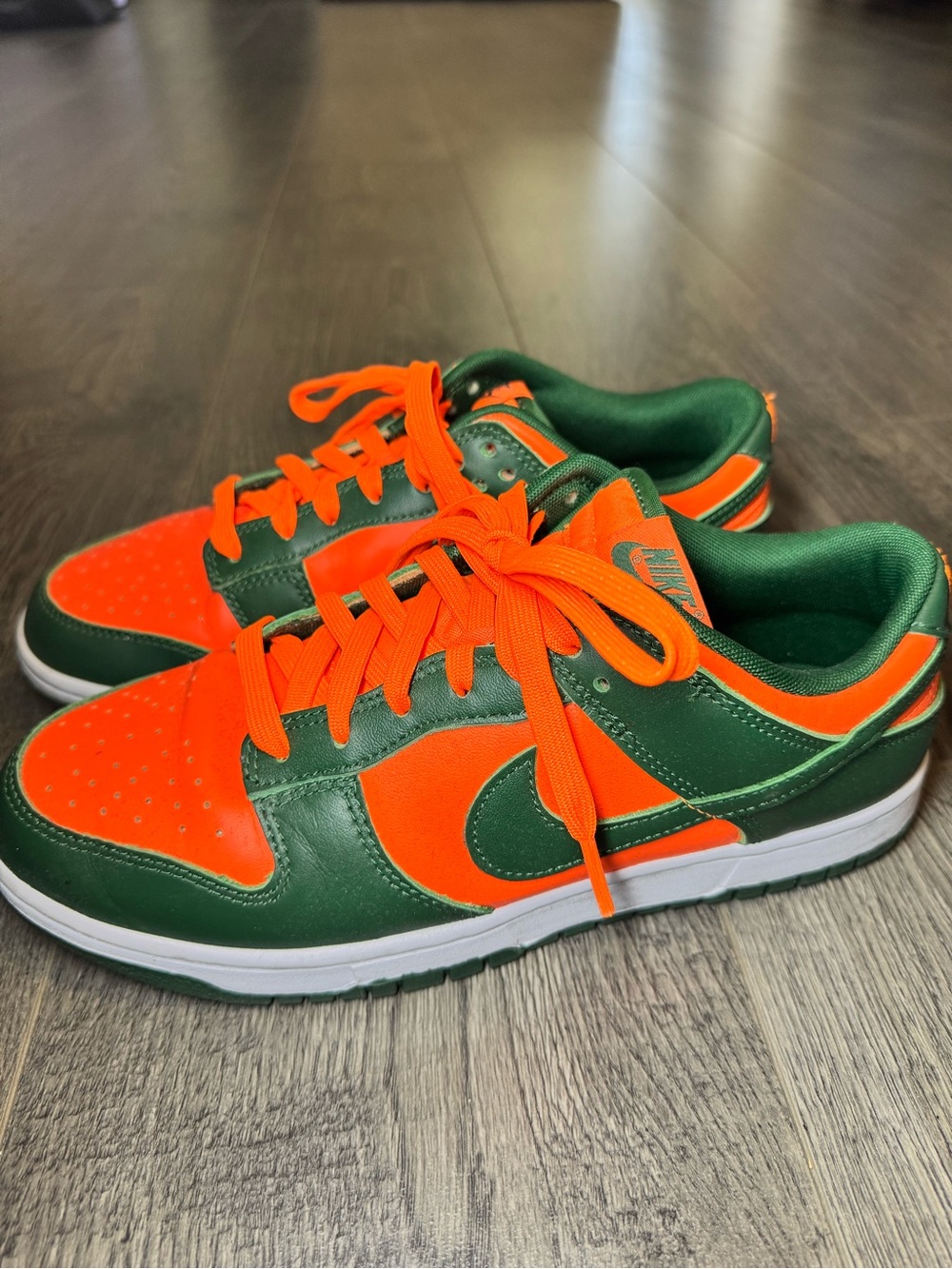 Nike Dunk Miami Hurricane Colorway